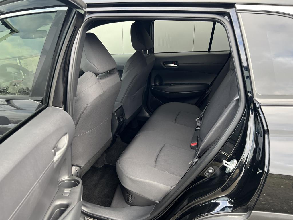 Toyota Corolla Cross hybrid 140 dynamic