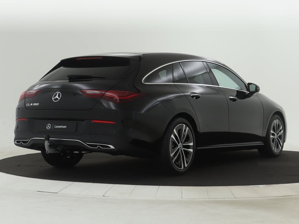 Mercedes-Benz Cla shooting brake 180 star edition luxury line | trekhaak | 