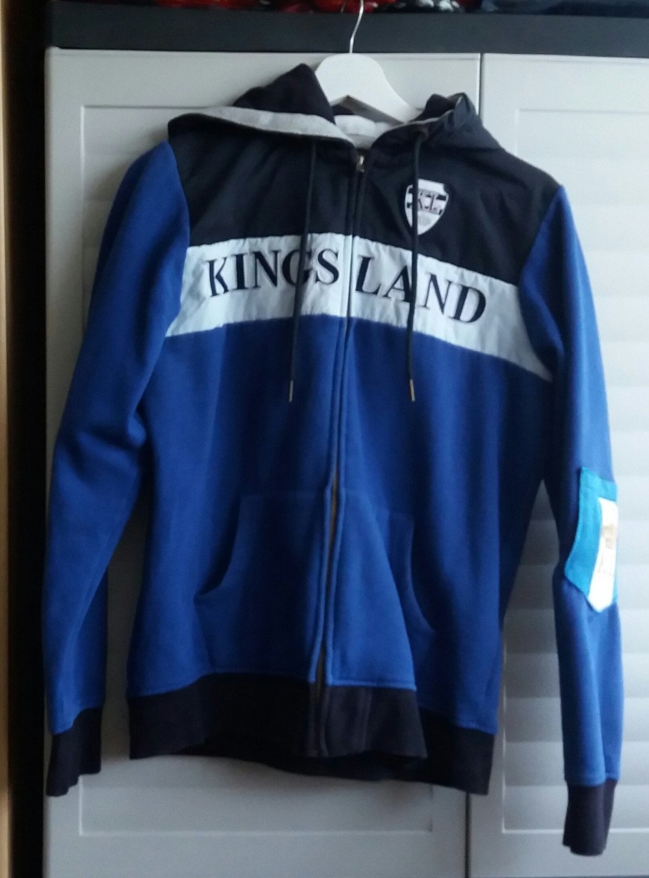 Kingsland vest sweater hoodie