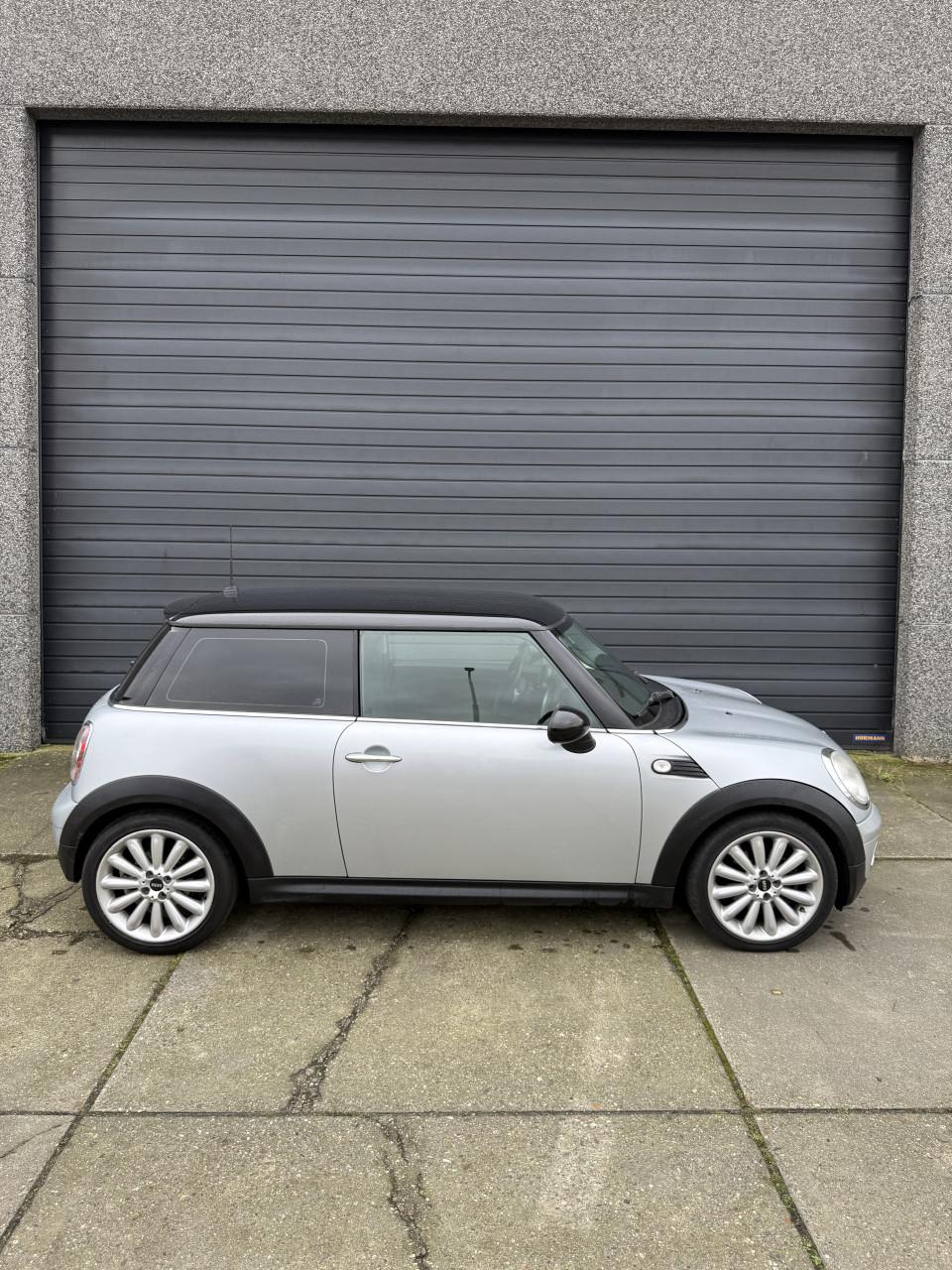 Mini Cooper 1.6 Automaat 114DKM 2008