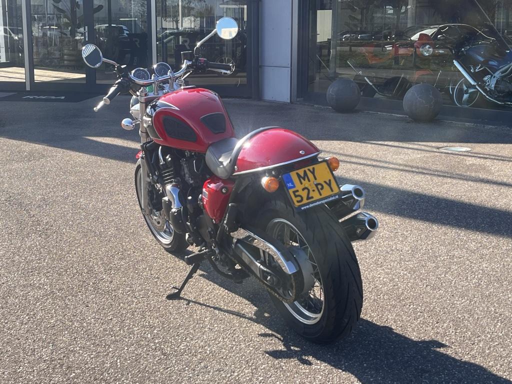 Triumph Thunderbird chopper sport