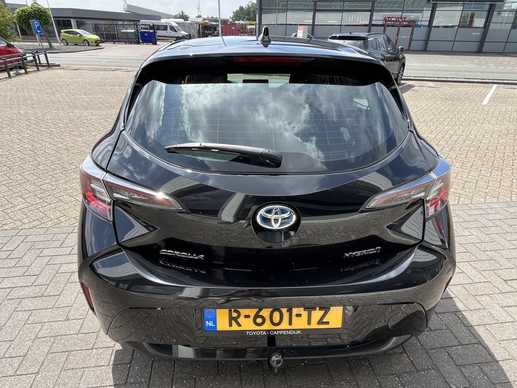 Toyota Corolla | net binnen | 1.8 hybrid active | navigatie | camera | trek