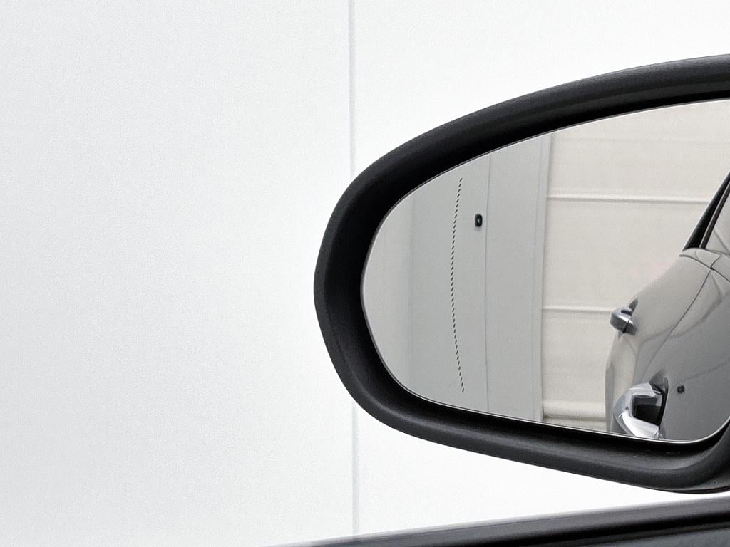 Mercedes-Benz Cla 250 e business solution amg | nightpakket | smartphone in