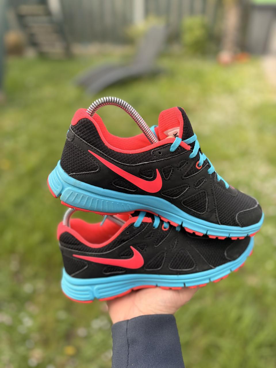 Nike sneakers maat 38