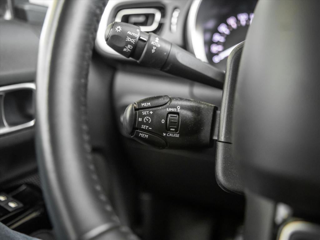 Citroen C3 1.2 puretech 83pk shine | navigatie | camera | park. sensoren | 