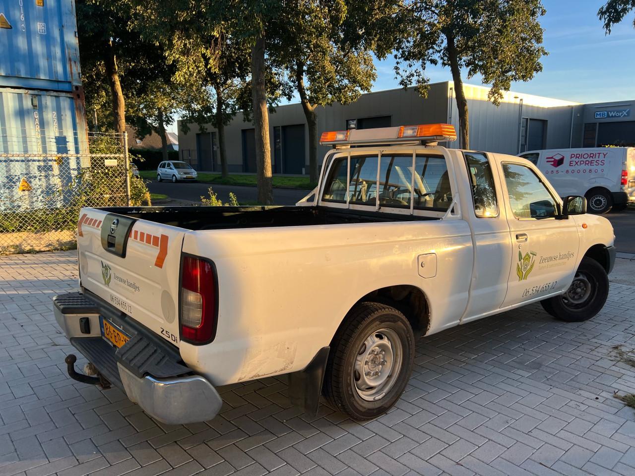 Nissan Pick-up 2.5 DTi King Cab Airco 171.739km NAP!
