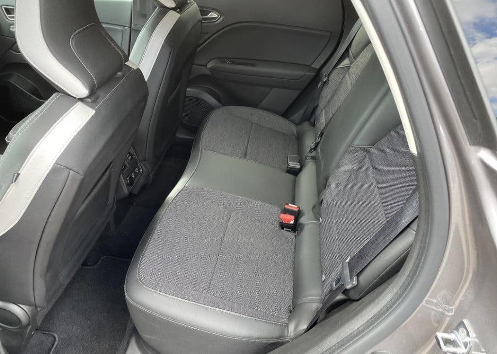 Renault Captur 1.6 e-tech plug-in hybrid 160 intens