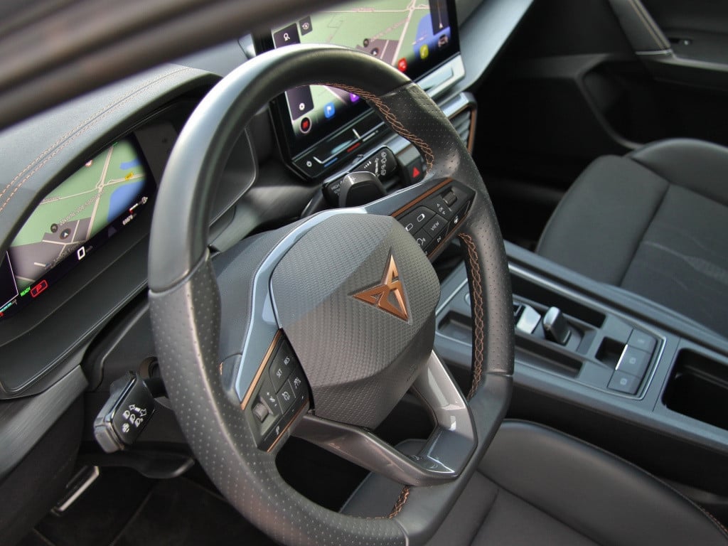 Cupra Formentor 1.4 e-hybrid 245pk | acc | 360 graden camera | trekhaak