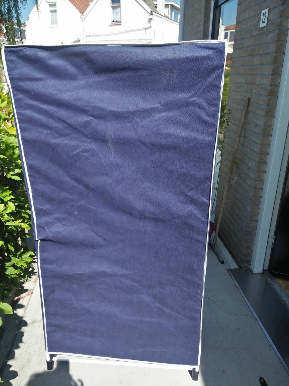 Stoffen hangkast kleding