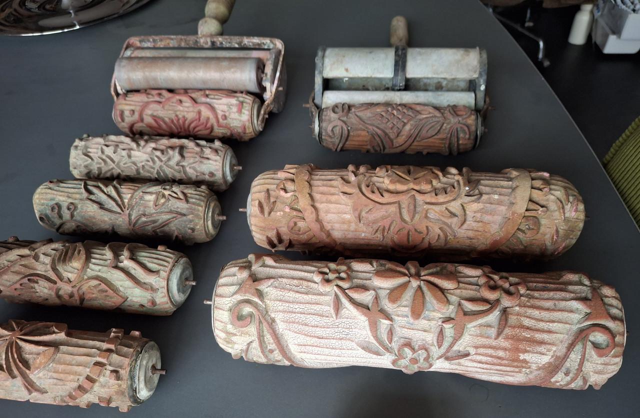 Decoratie rollers voor behang, stof, etc. antiek, rubber, i.z.g.st.