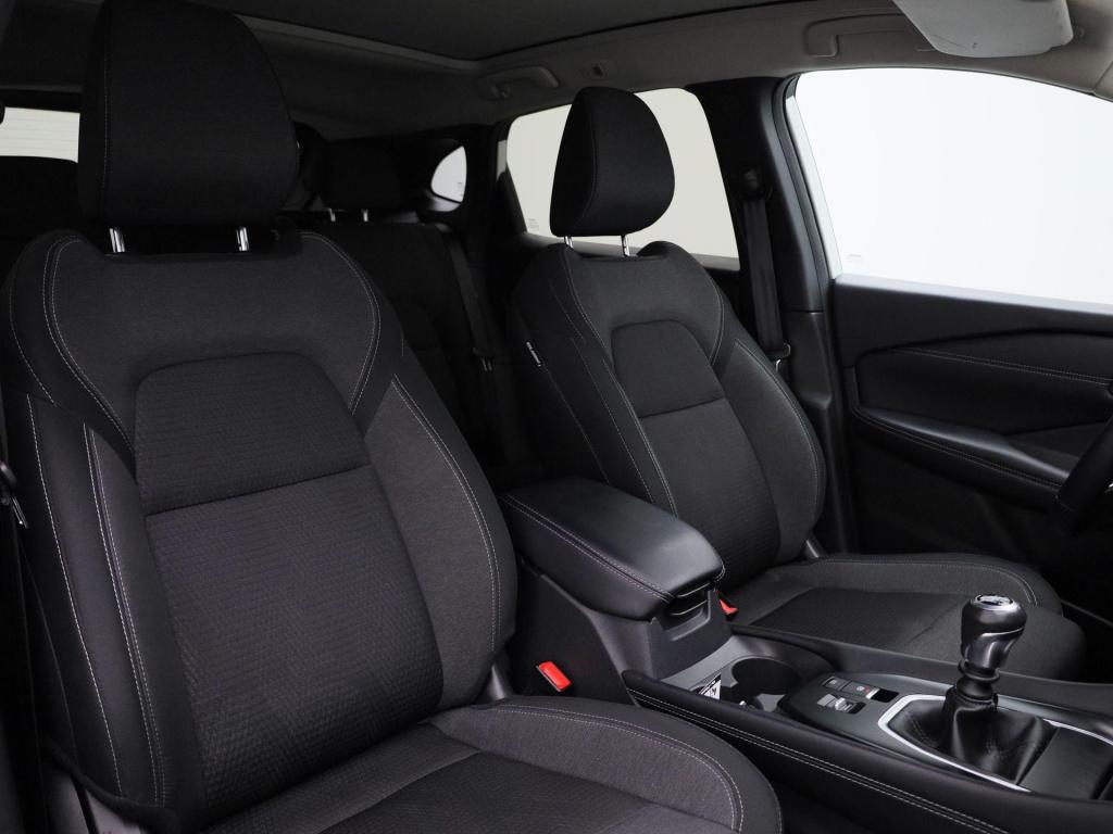 Nissan Qashqai 1.3 mhev n-connecta | navigatie | apple carplay / android au
