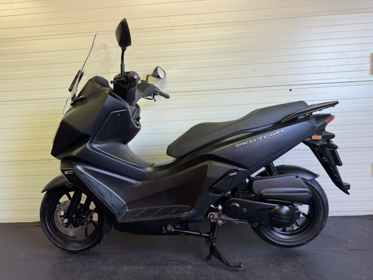 KYMCO Sky Town 45km | Nieuwstaat | Garantie | Zuinig