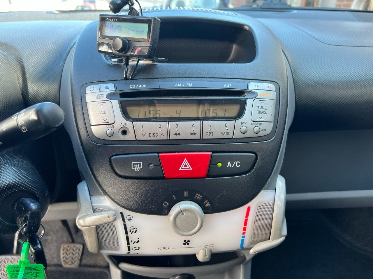 Toyota Aygo 1.0-12V + / Airco(ijskoud) APK 2/26