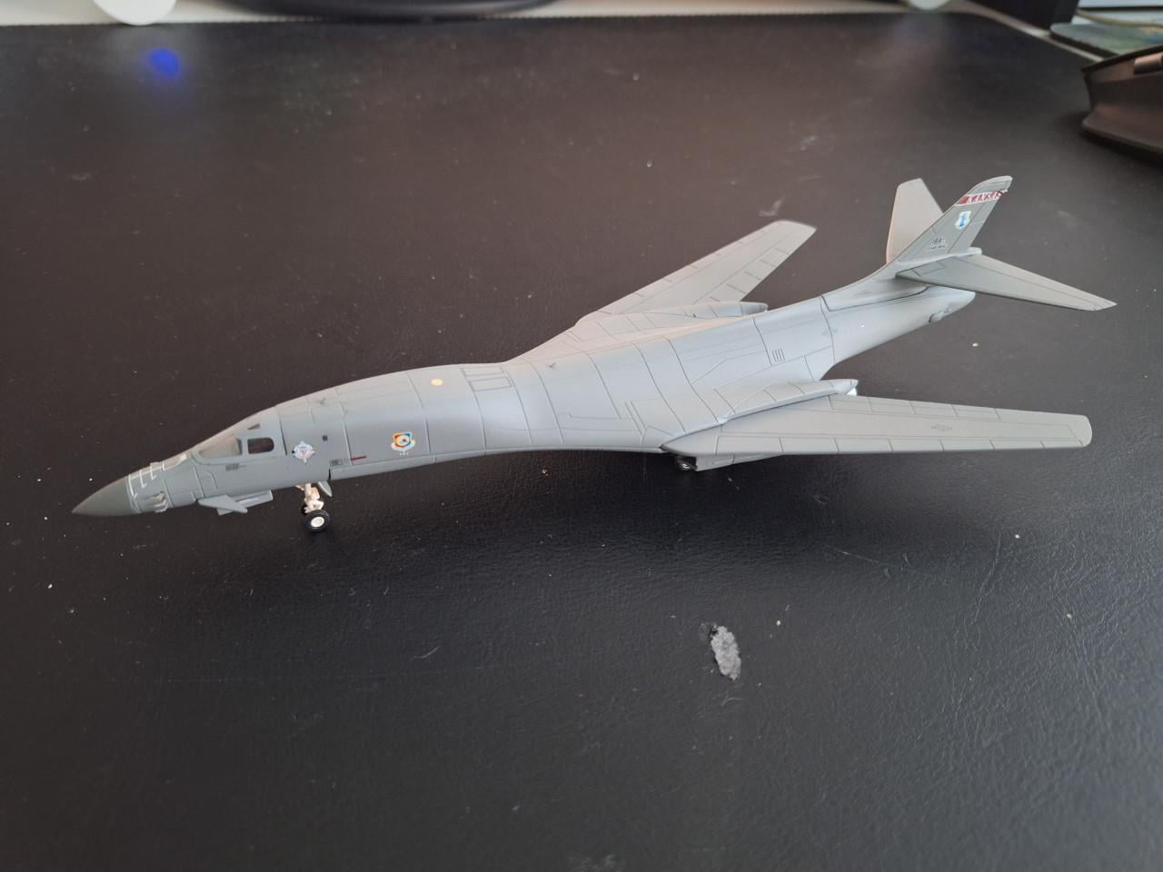 Diecast model Rockwell B-1B, 1:200