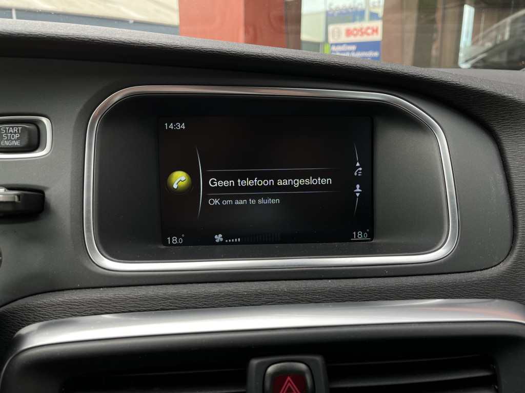 Volvo V40 2.0 t3 momentum | cruise | lmv 17'' | navi