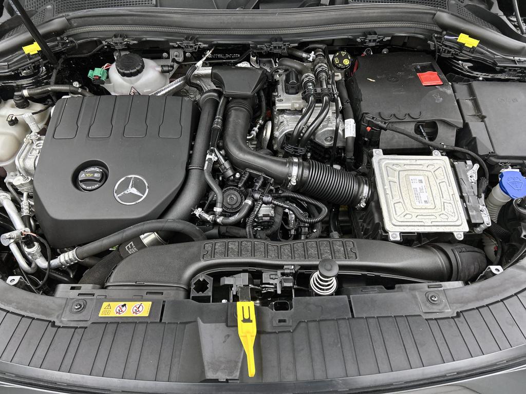 Mercedes-Benz Gla-klasse 250 e plug-in hybride panorama schuif-kanteldak | 