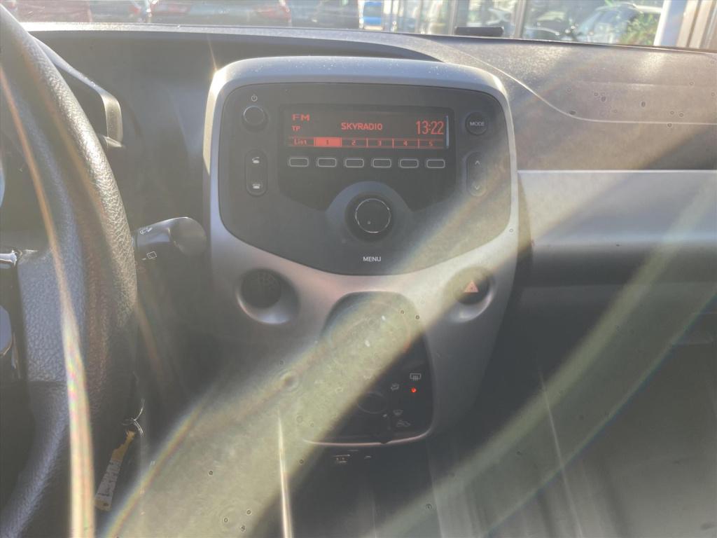 Peugeot 108 1.0 12v e-vti 51kw 5dr active | airco