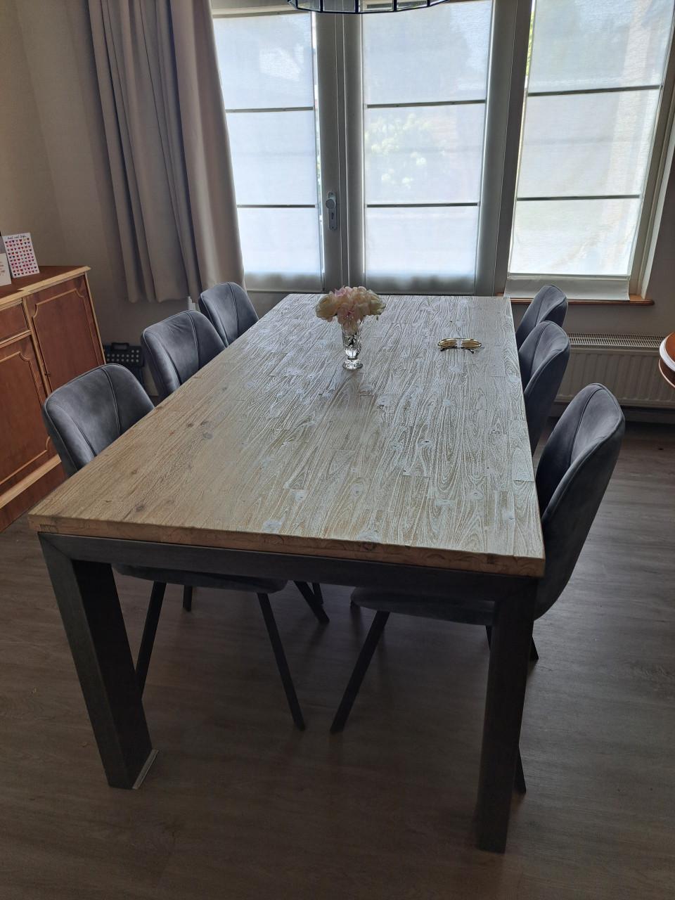 Moderne tafel