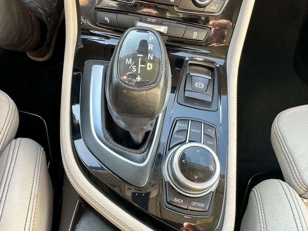 BMW 2-serie gran tourer 220i centennial high executive