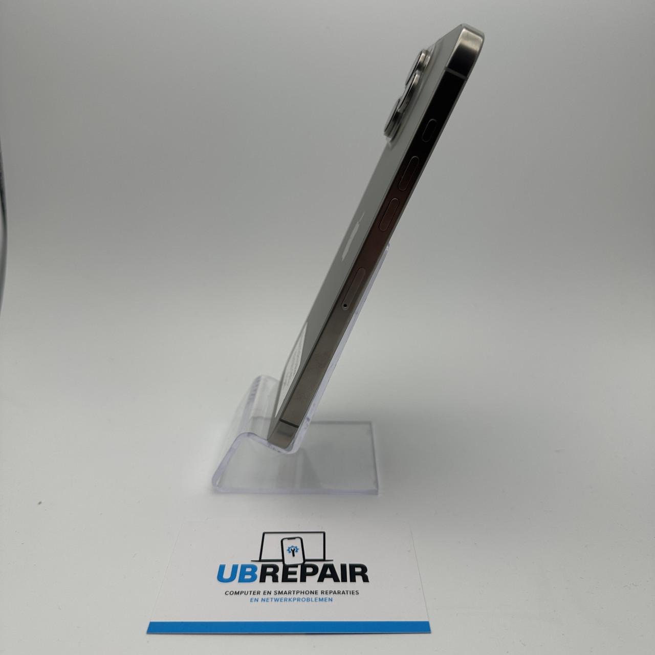 Apple iPhone 16 pro max 256 GB naturel titanium