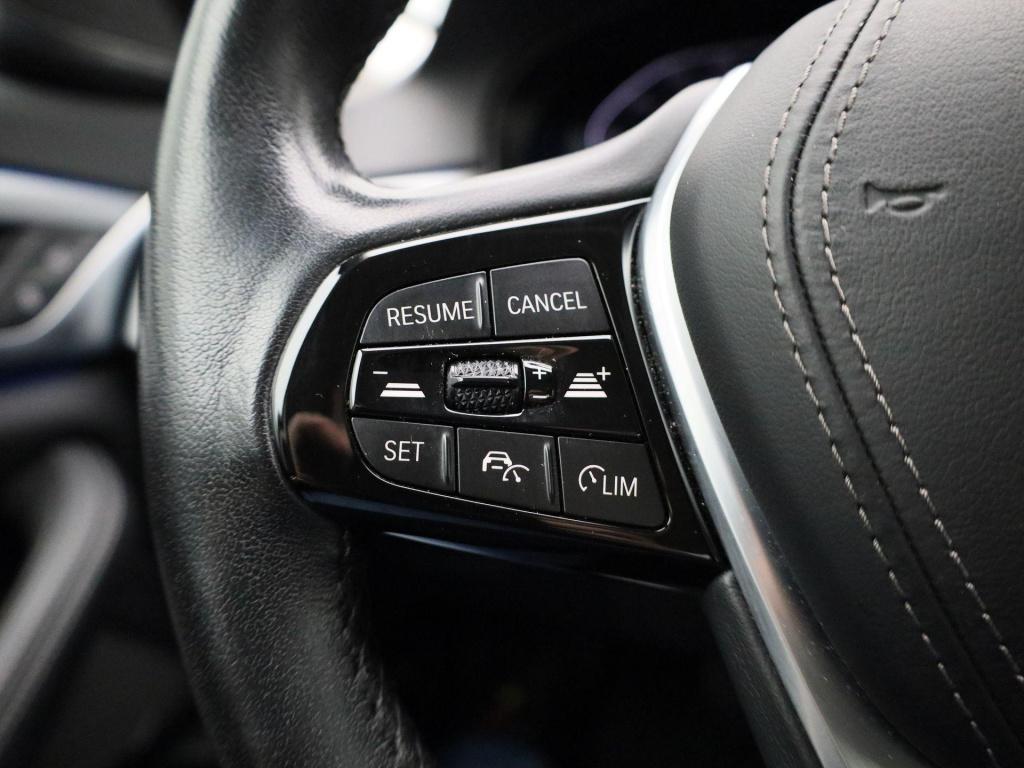 BMW 5 Serie touring 520e business edition plus | automaat | panoramadak | c