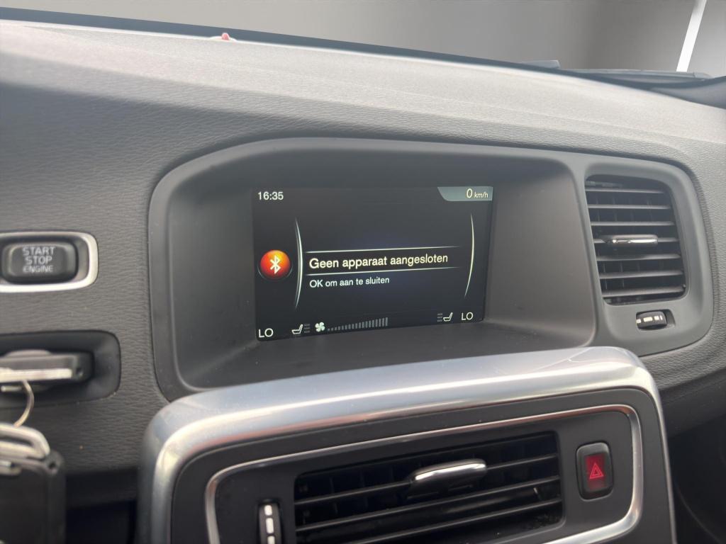 Volvo V60 2.4 d6 awd plug-in hybrid summum leer dakraam