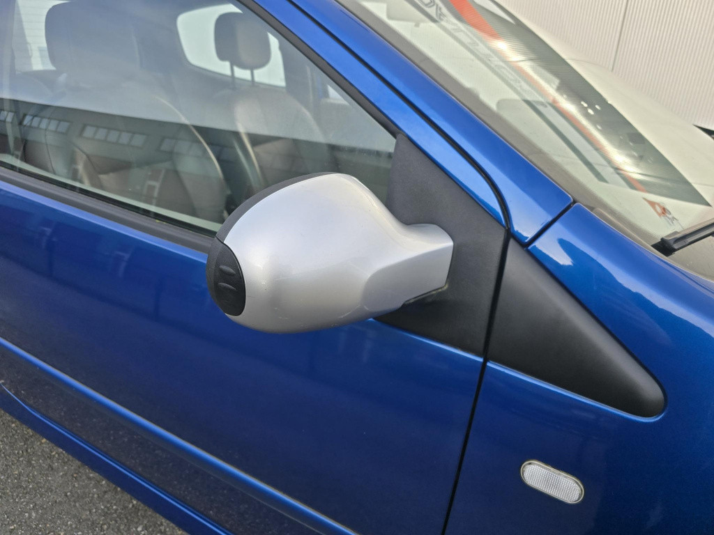 Renault Twingo 1.2-16v initiale