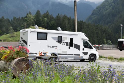 Huur onze luxe campers en trek er op uit!