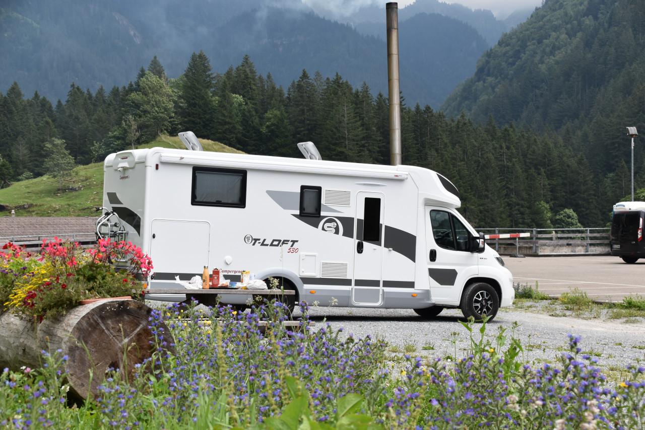 Huur onze luxe campers en trek er op uit!