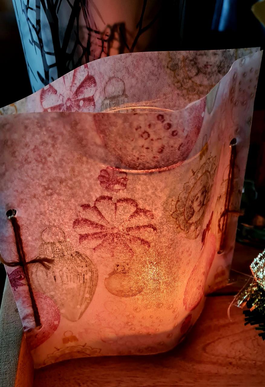 Mooi windlichtje in roze vintagelook 16x16 cm