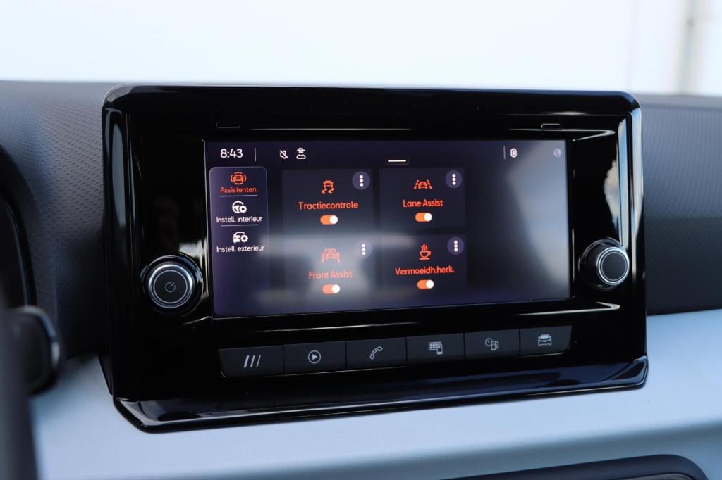 Seat Arona 1.0 tsi style | parkeersensoren | app connect | climate control