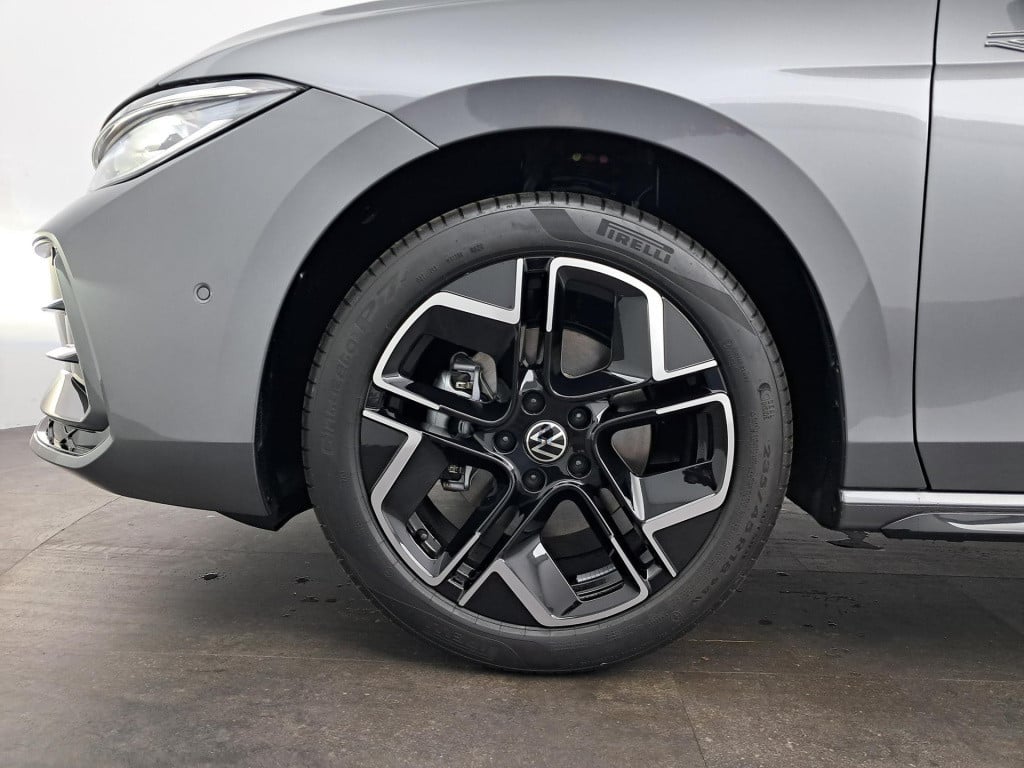 Volkswagen Passat r-line business variant (9) 1.5 110 kw / 150 pk e volkswa