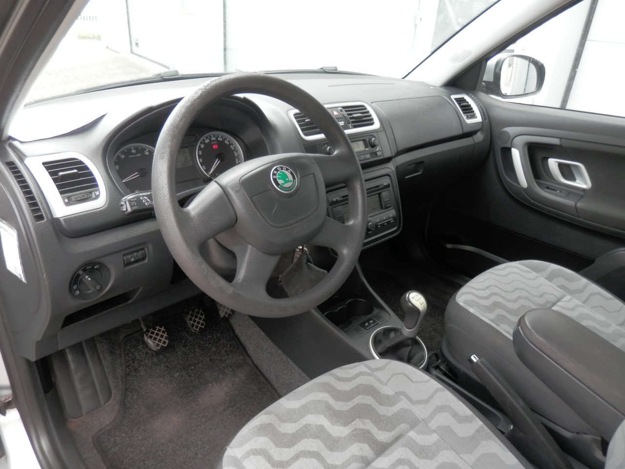 Auto Garant Biedt Aan: Skoda Fabia 1.4 16v Sprint