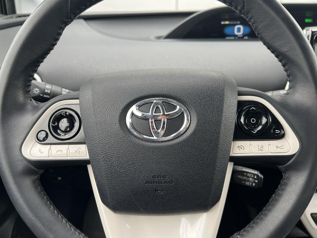 Toyota Prius 1.8 plug-in executive