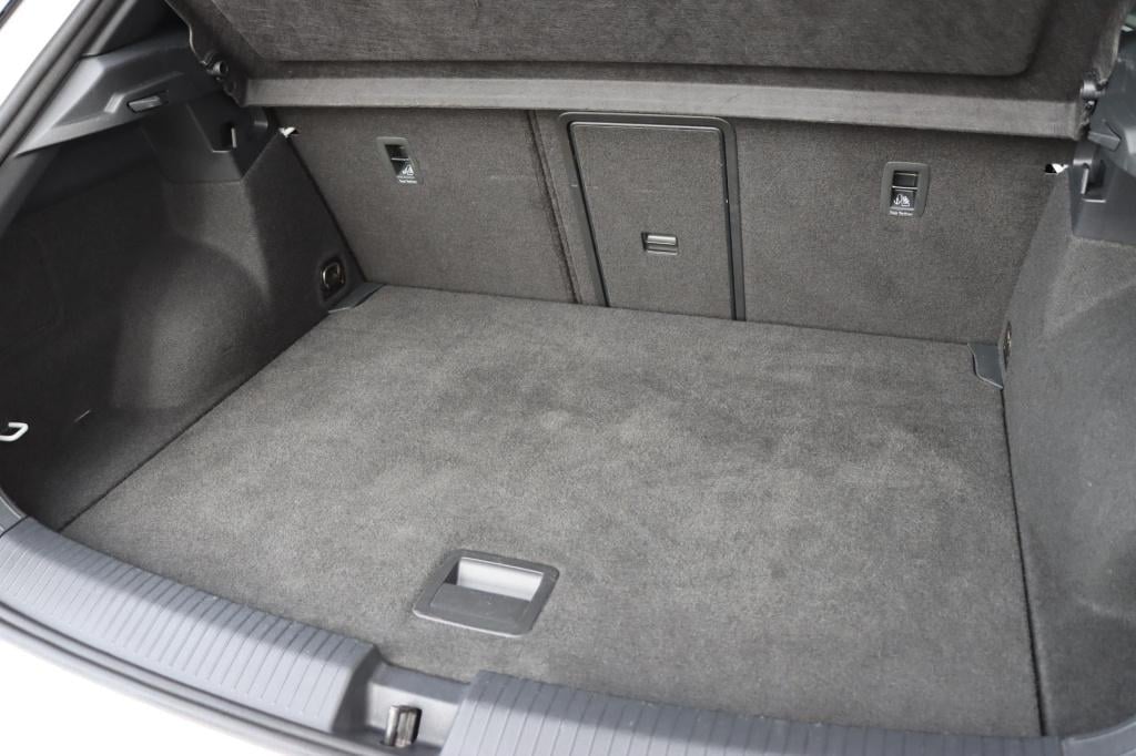 Volkswagen T-roc 1.5 tsi r-line 150pk dsg7