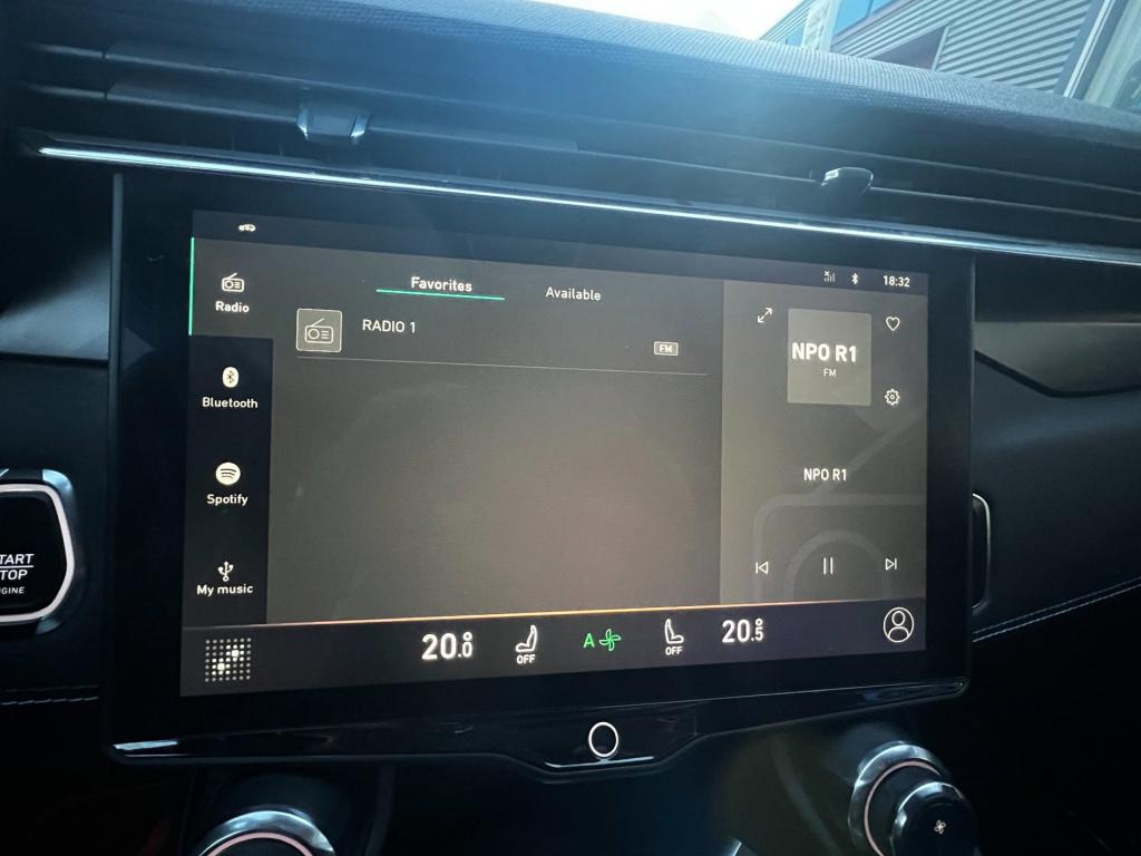 Lynk & Co 01 1.5 phev 261pk/facelift my23/360 camera/panodak enz..