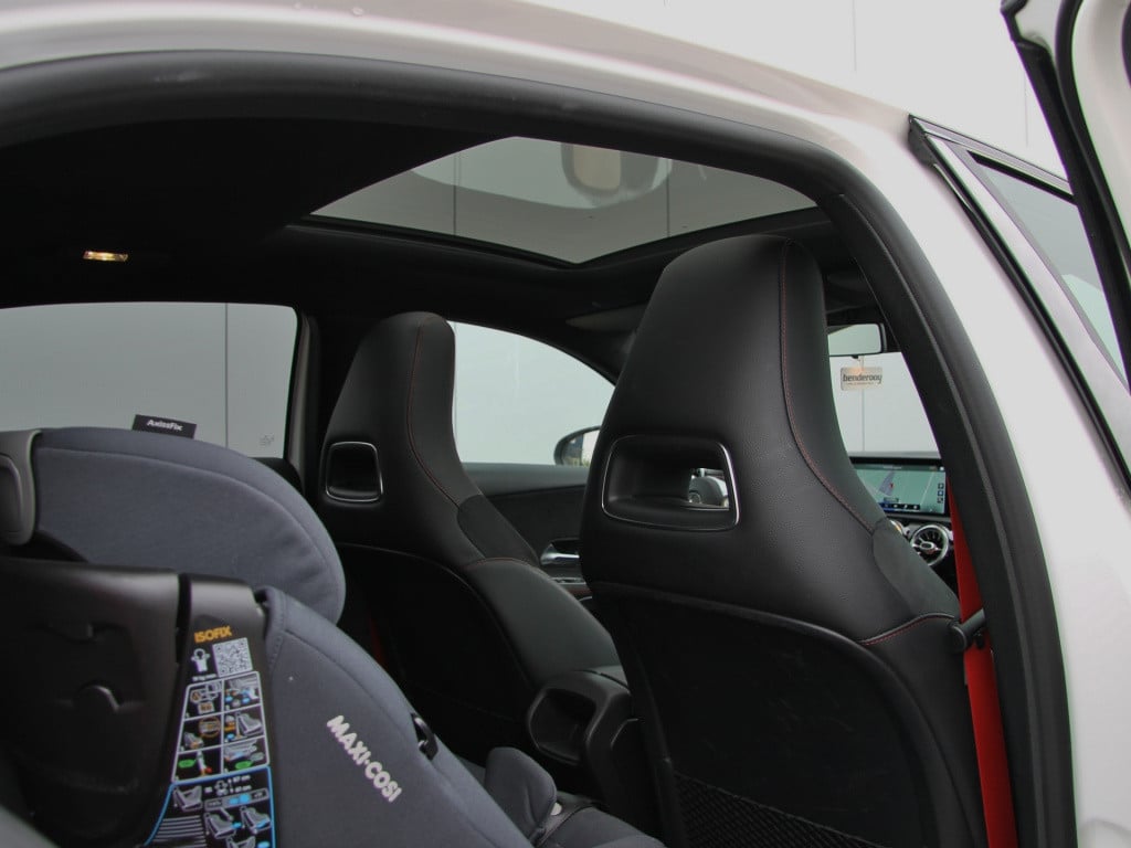 Mercedes-Benz A-Klasse a35 amg 306pk 4matic | pano | burmester