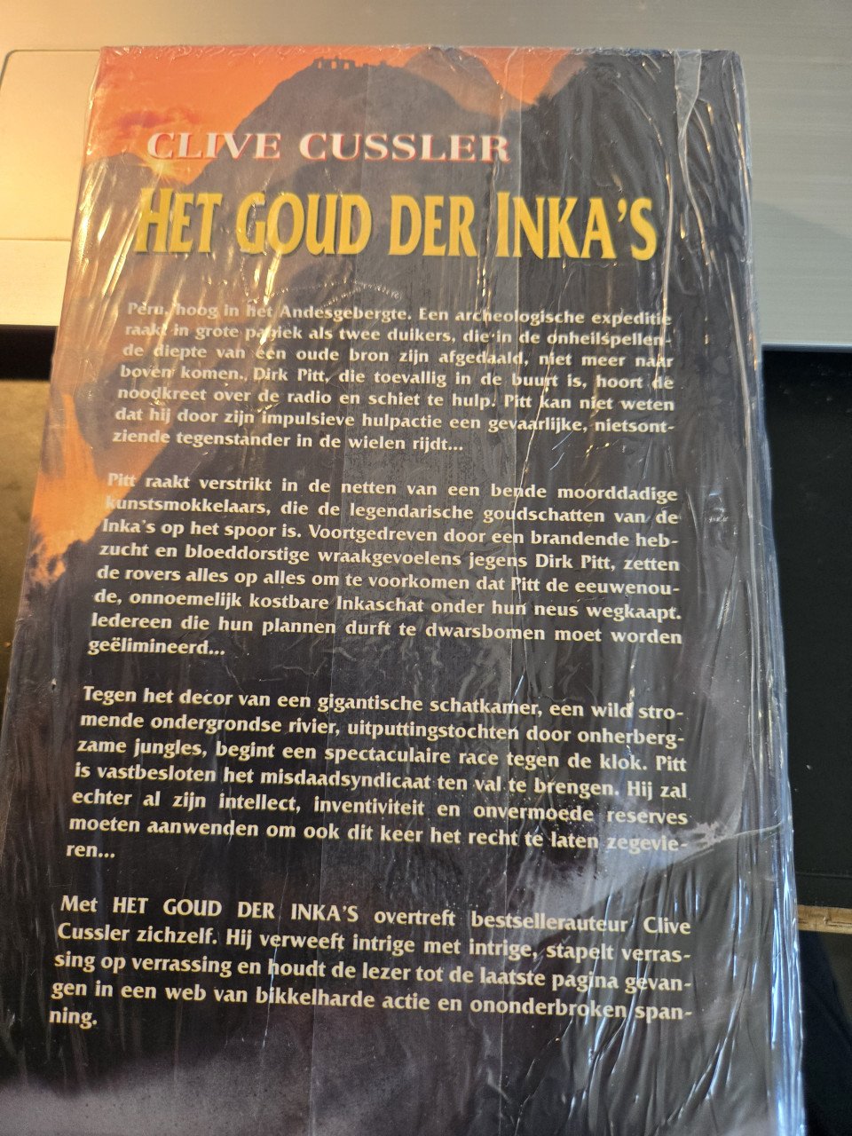Boek "Het Goud der Inka's" van Clive Cussler.
