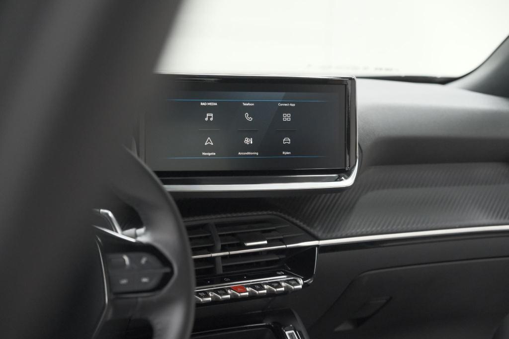 Peugeot 2008 1.2 hybrid 136 style | apple carplay | parkeersensoren | clima