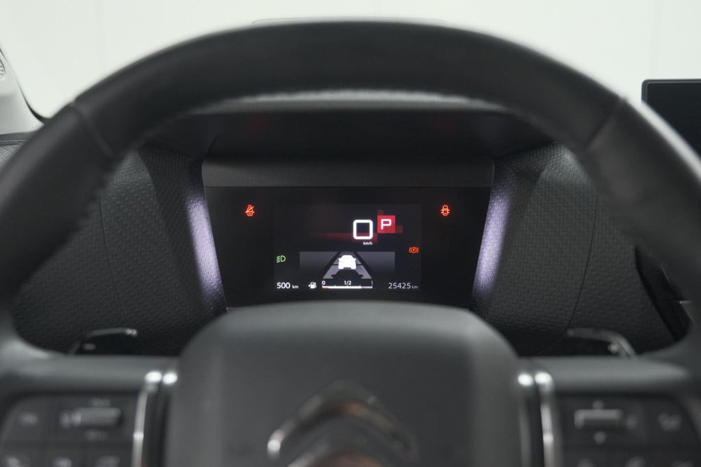 Citroen C4 puretech 130 eat8 shine | camera | dodehoekdetectie | head-up di