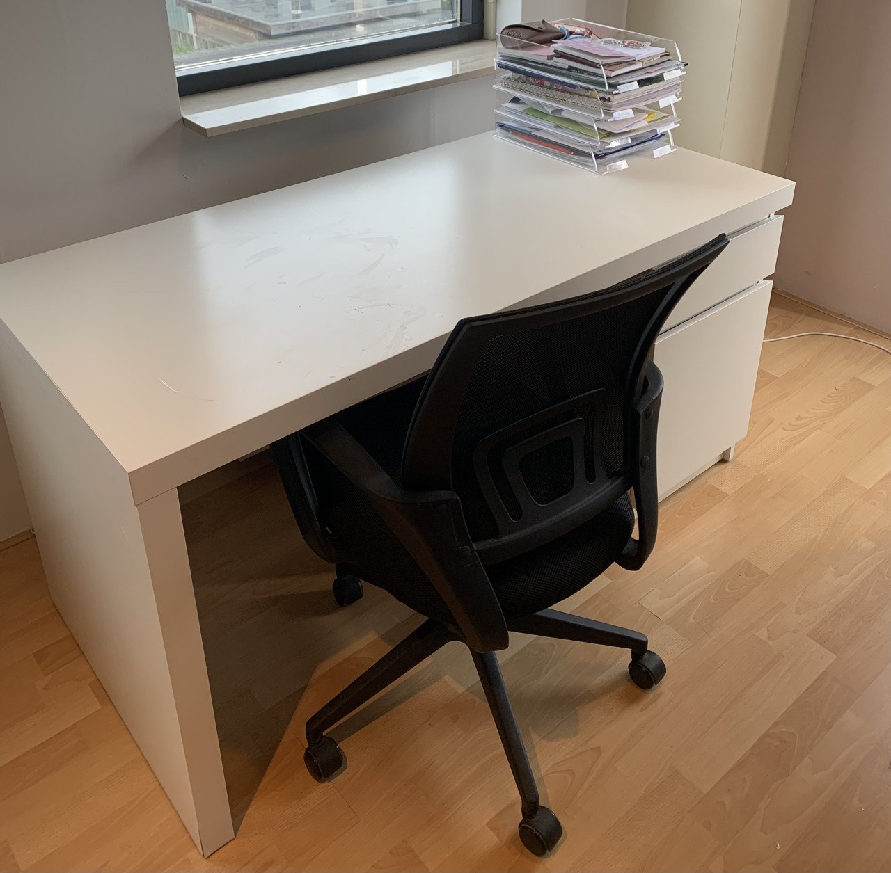 IKEA bureau MALM(zonder bureaustoel)