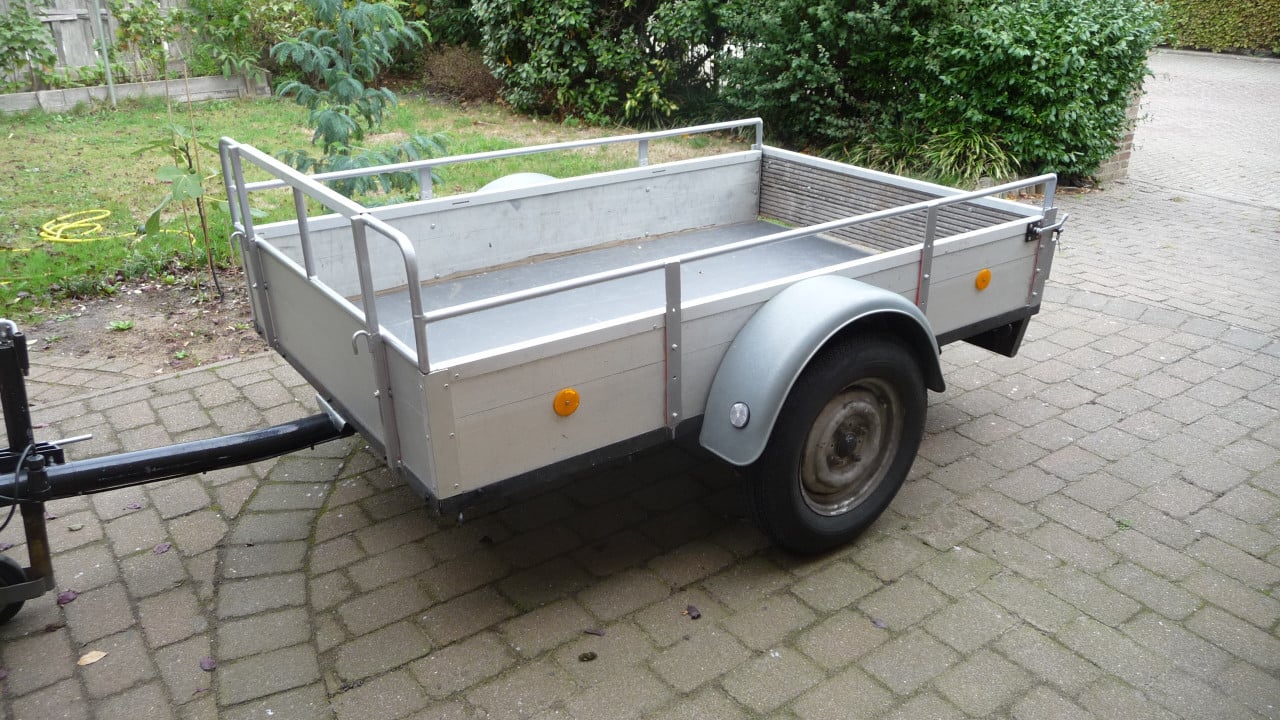 TE KOOP ONGEREMDE ENKELASSER