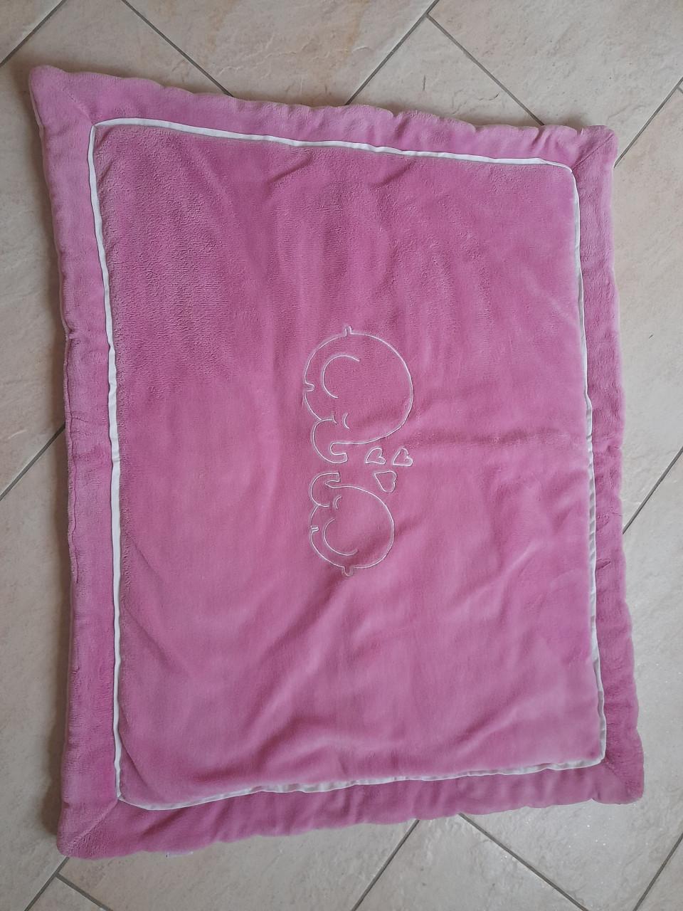 Diverse boxkleden   €5 per stuk ( in goede staat )