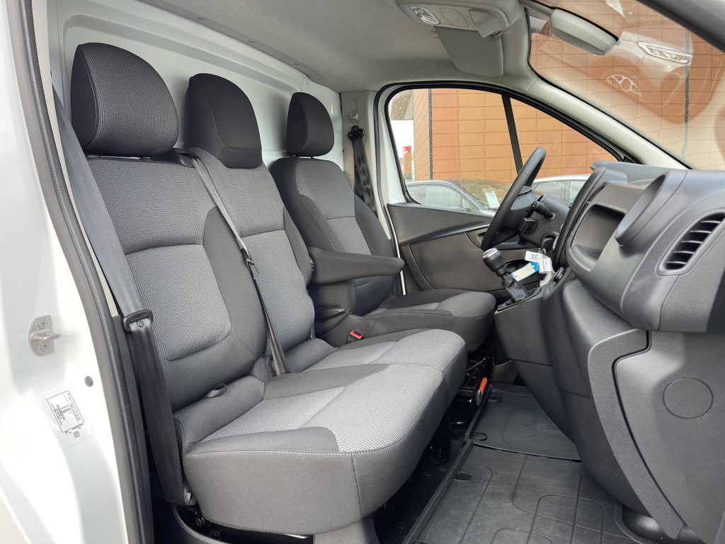 Nissan Nv300 2.0 dci 120 l2h1 acenta 3-persoons comfort pack | cruise contr