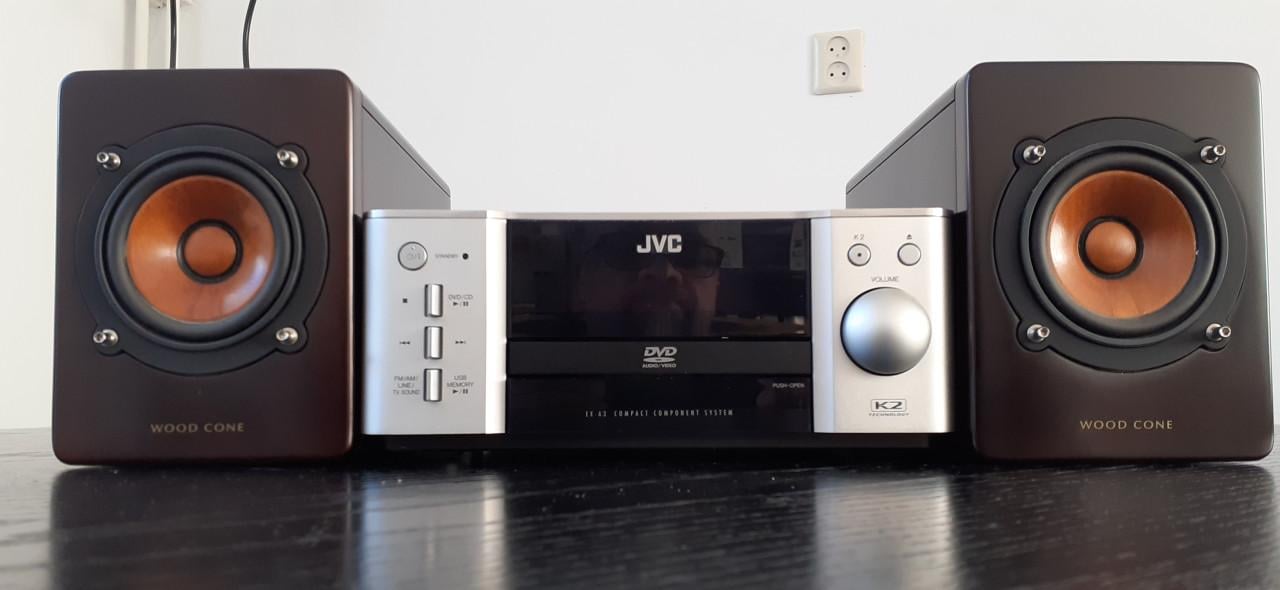 JVC EX-A3 mini HIFi met wood cone speakers