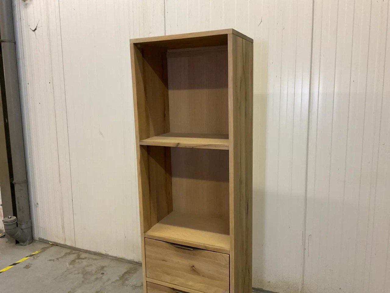 Nieuwe eiken kast / boekenkast in verpakking 195x60x40