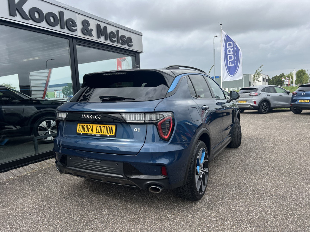 Lynk & Co 01 1.5 261pk plug in hybrid , pano dak , 360 gr camera , car play