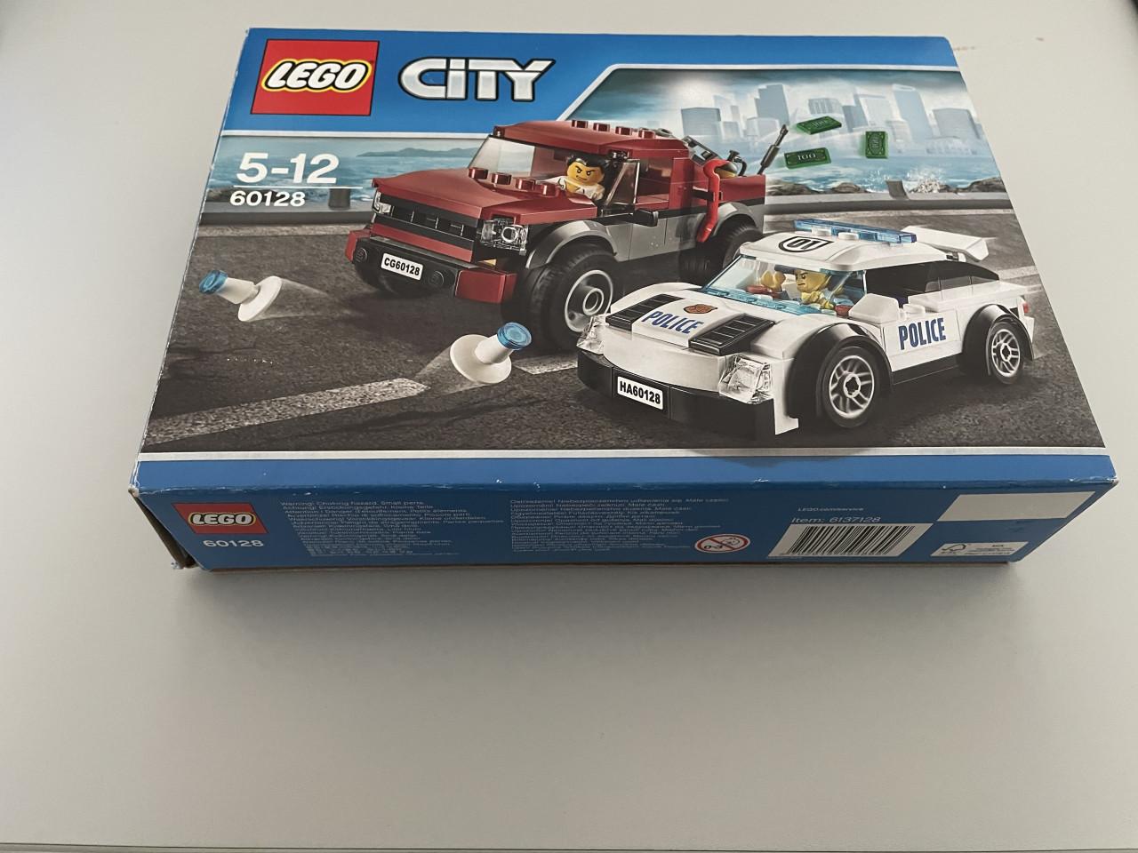 Lego pakket City: 60128 + 3177 + 60239 + 60138+ 60206+60067