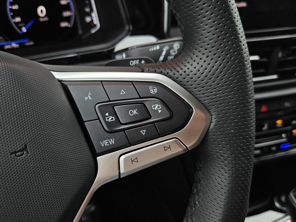 Volkswagen T-roc 1.5 tsi r-line business | acc | trekhaak | keyless