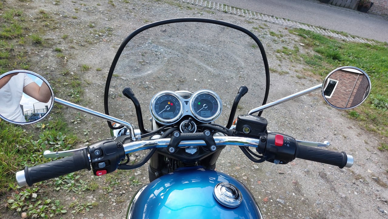Triumph Bonneville T100